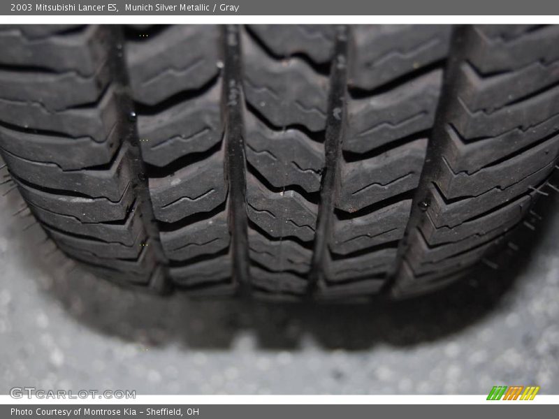 Munich Silver Metallic / Gray 2003 Mitsubishi Lancer ES