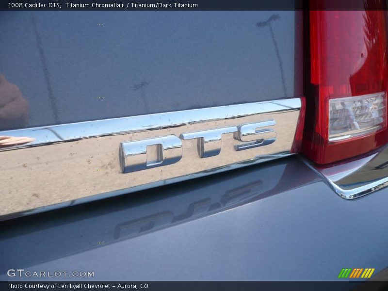 Titanium Chromaflair / Titanium/Dark Titanium 2008 Cadillac DTS