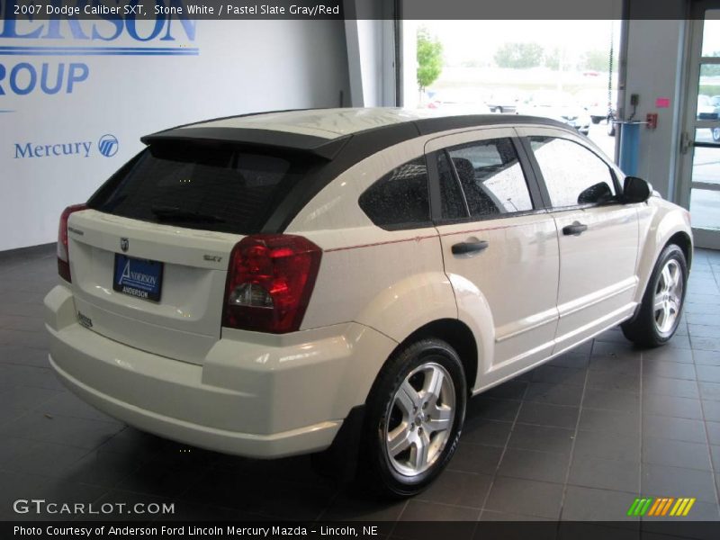 Stone White / Pastel Slate Gray/Red 2007 Dodge Caliber SXT