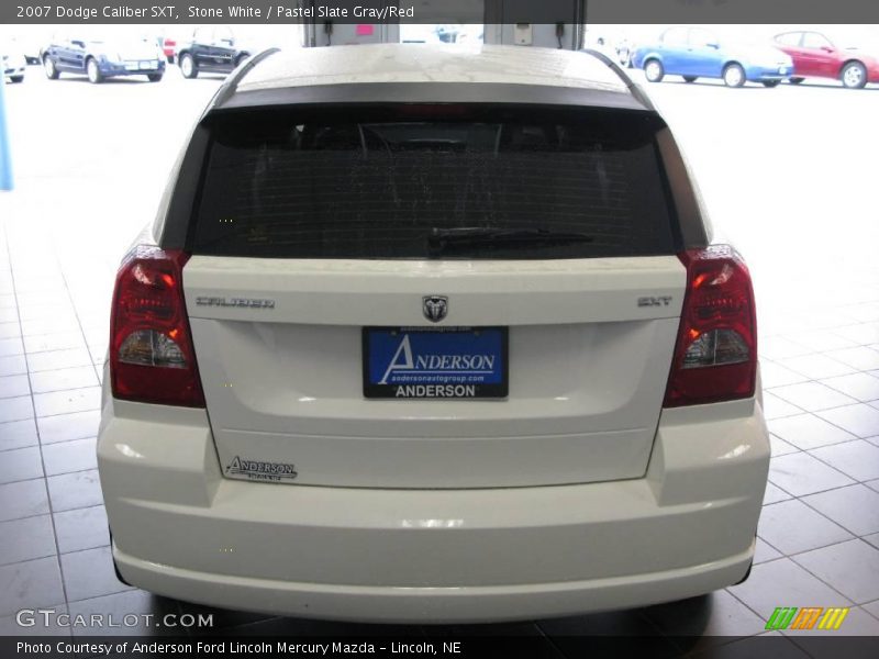 Stone White / Pastel Slate Gray/Red 2007 Dodge Caliber SXT