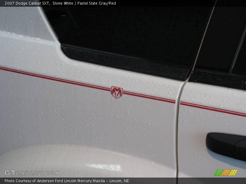 Stone White / Pastel Slate Gray/Red 2007 Dodge Caliber SXT