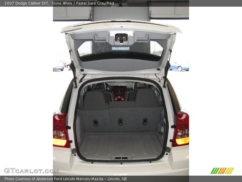 Stone White / Pastel Slate Gray/Red 2007 Dodge Caliber SXT