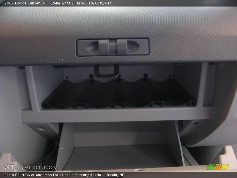 Stone White / Pastel Slate Gray/Red 2007 Dodge Caliber SXT