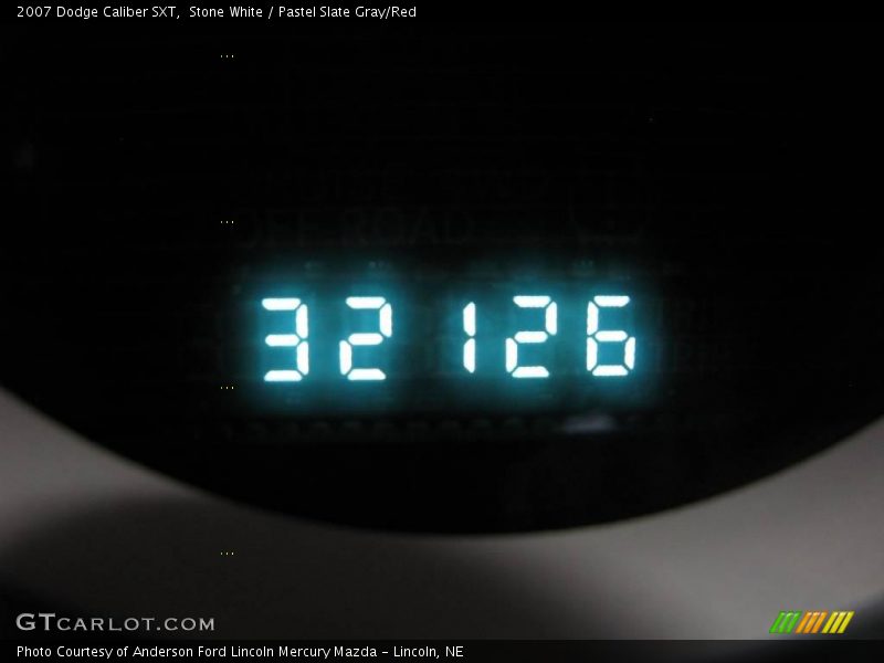 Stone White / Pastel Slate Gray/Red 2007 Dodge Caliber SXT