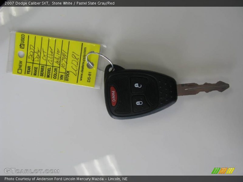 Stone White / Pastel Slate Gray/Red 2007 Dodge Caliber SXT