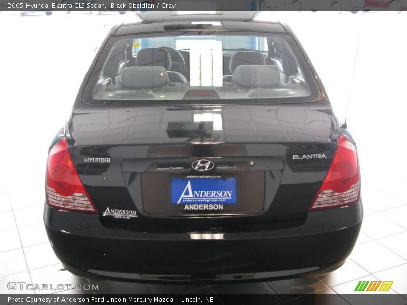Black Obsidian / Gray 2005 Hyundai Elantra GLS Sedan