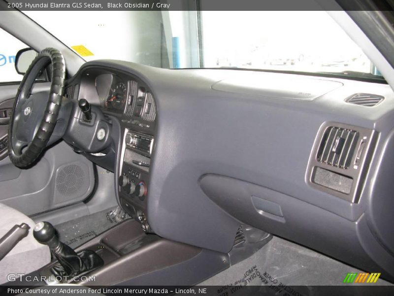 Black Obsidian / Gray 2005 Hyundai Elantra GLS Sedan