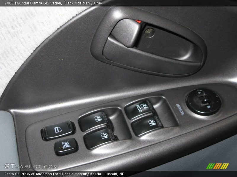 Black Obsidian / Gray 2005 Hyundai Elantra GLS Sedan