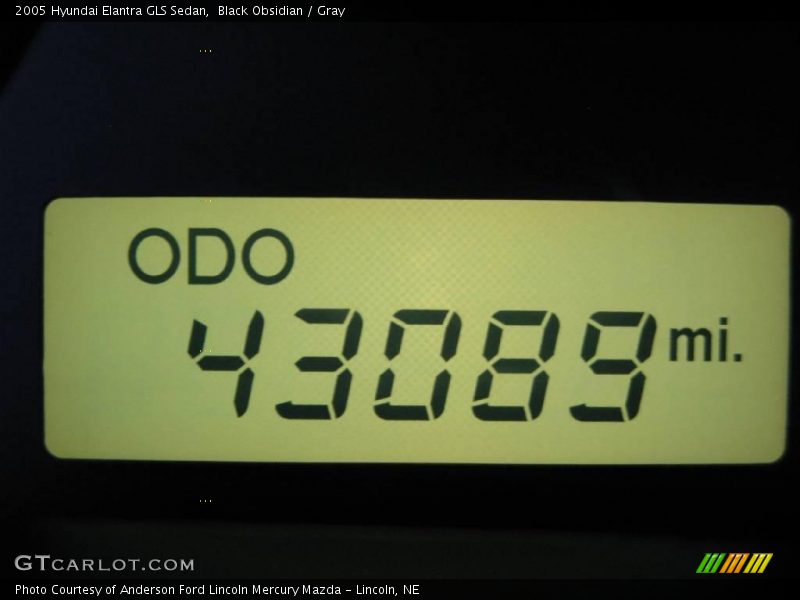 Black Obsidian / Gray 2005 Hyundai Elantra GLS Sedan