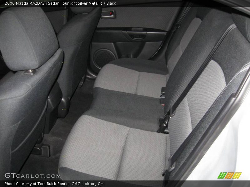 Sunlight Silver Metallic / Black 2006 Mazda MAZDA3 i Sedan