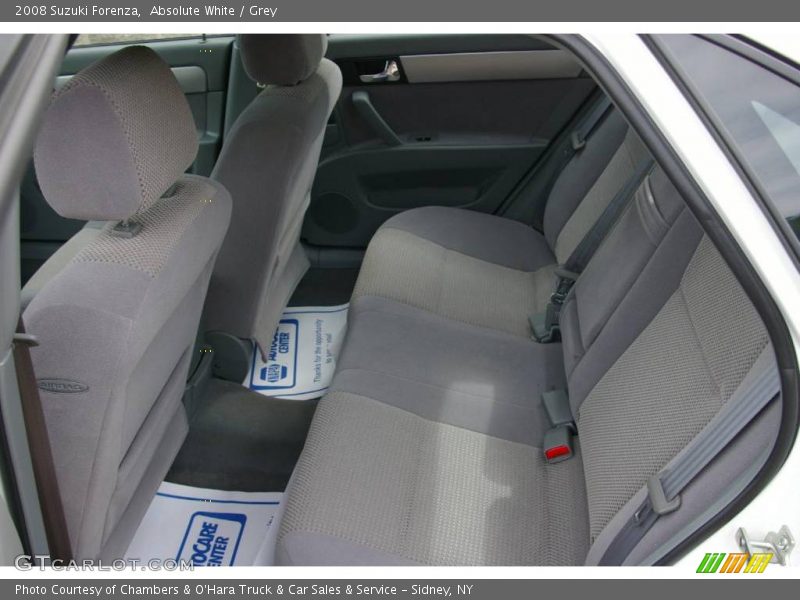 Absolute White / Grey 2008 Suzuki Forenza