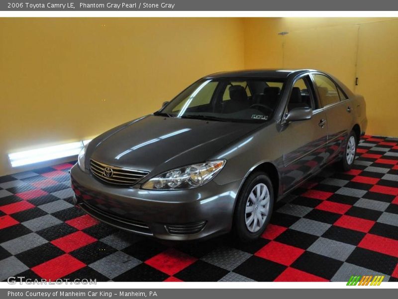 Phantom Gray Pearl / Stone Gray 2006 Toyota Camry LE