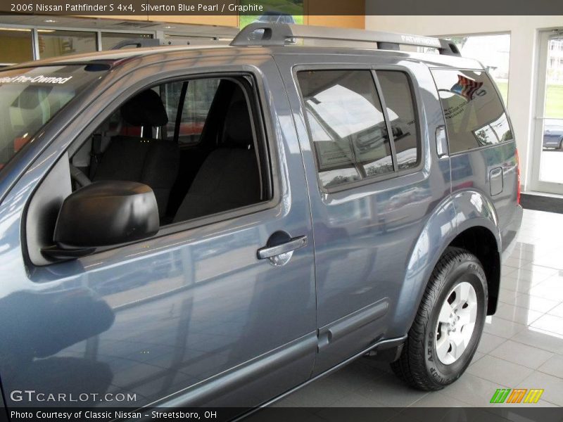 Silverton Blue Pearl / Graphite 2006 Nissan Pathfinder S 4x4