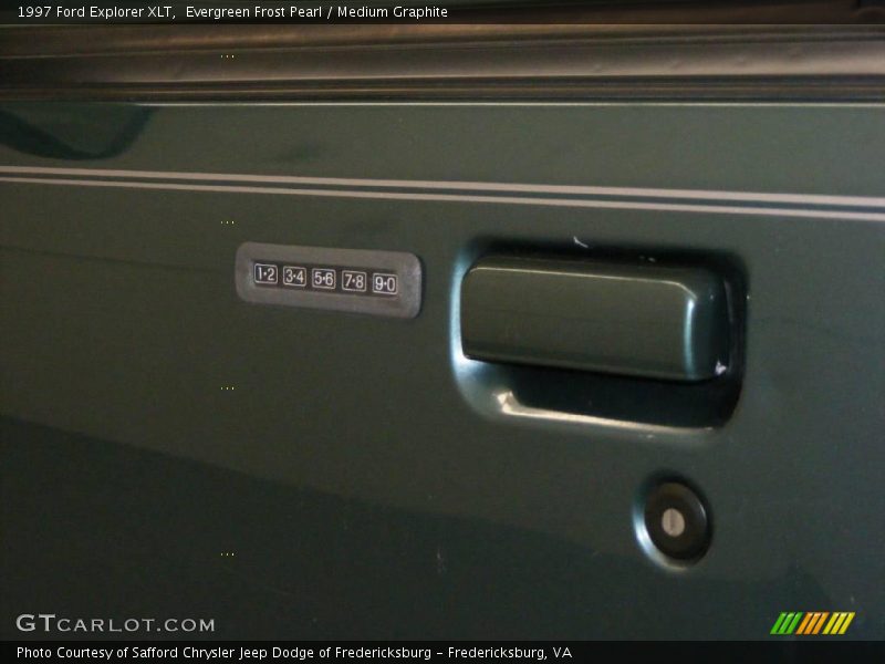 Evergreen Frost Pearl / Medium Graphite 1997 Ford Explorer XLT