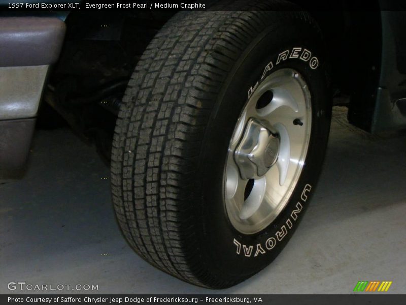 Evergreen Frost Pearl / Medium Graphite 1997 Ford Explorer XLT