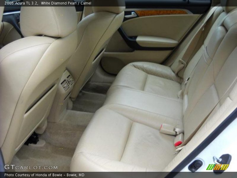 White Diamond Pearl / Camel 2005 Acura TL 3.2