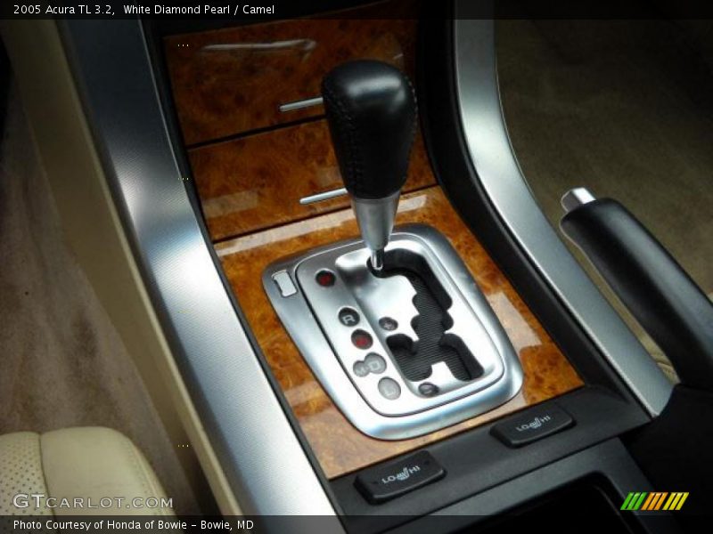 White Diamond Pearl / Camel 2005 Acura TL 3.2