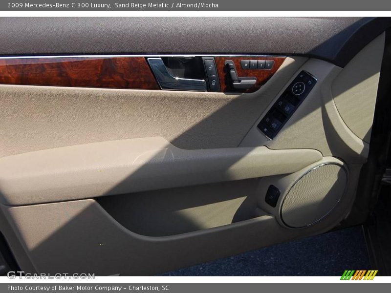Sand Beige Metallic / Almond/Mocha 2009 Mercedes-Benz C 300 Luxury