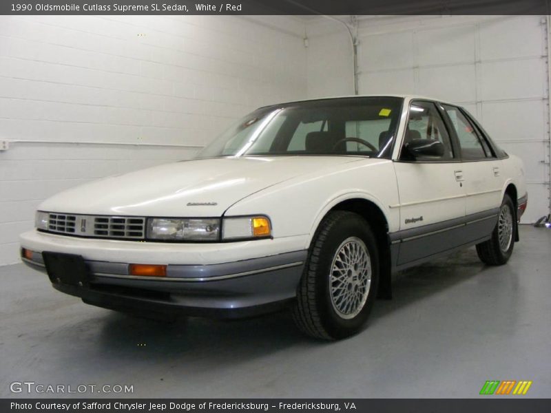 White / Red 1990 Oldsmobile Cutlass Supreme SL Sedan