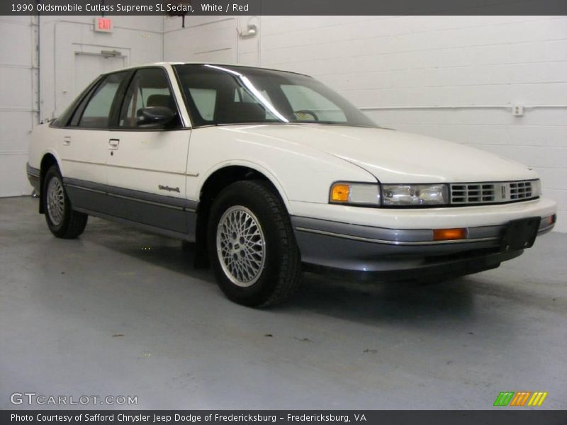White / Red 1990 Oldsmobile Cutlass Supreme SL Sedan