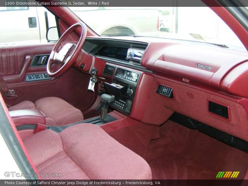 White / Red 1990 Oldsmobile Cutlass Supreme SL Sedan