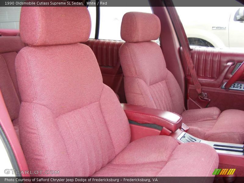 White / Red 1990 Oldsmobile Cutlass Supreme SL Sedan