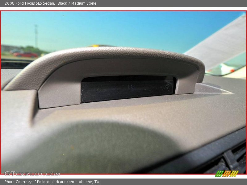 Black / Medium Stone 2008 Ford Focus SES Sedan