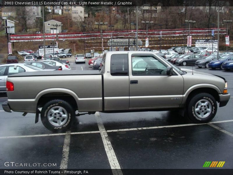 Light Pewter Metallic / Graphite 2003 Chevrolet S10 LS Extended Cab 4x4