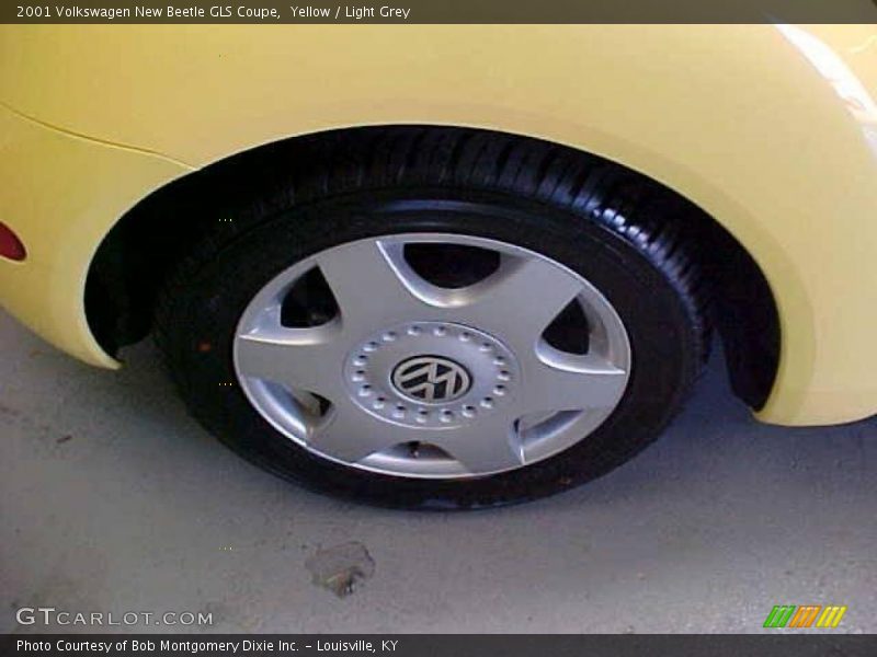 Yellow / Light Grey 2001 Volkswagen New Beetle GLS Coupe