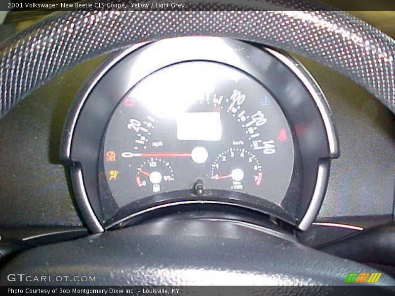 Yellow / Light Grey 2001 Volkswagen New Beetle GLS Coupe