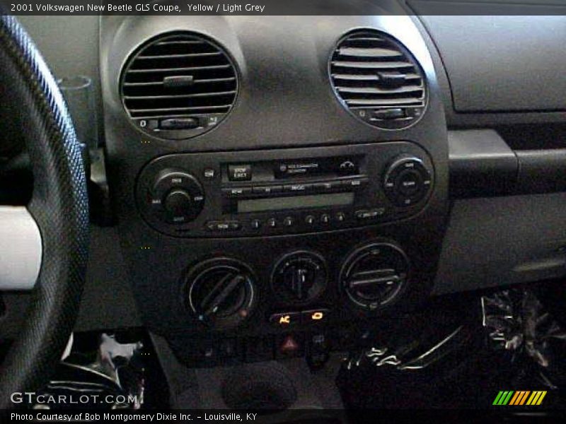 Yellow / Light Grey 2001 Volkswagen New Beetle GLS Coupe