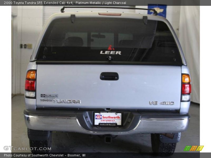 Platinum Metallic / Light Charcoal 2000 Toyota Tundra SR5 Extended Cab 4x4