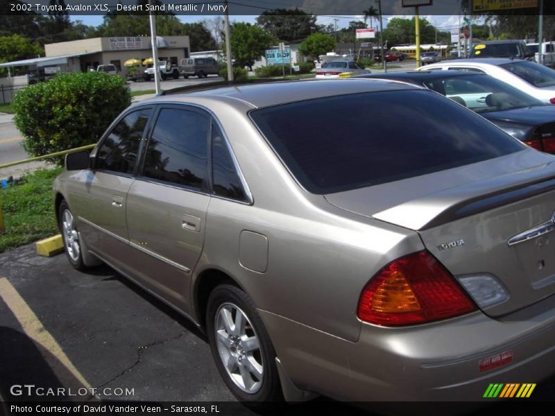 Desert Sand Metallic / Ivory 2002 Toyota Avalon XLS