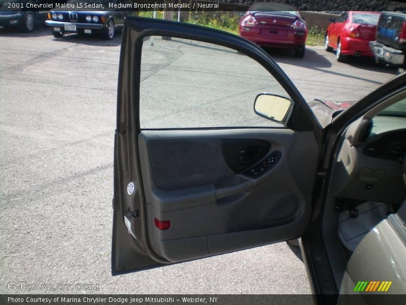 Medium Bronzemist Metallic / Neutral 2001 Chevrolet Malibu LS Sedan
