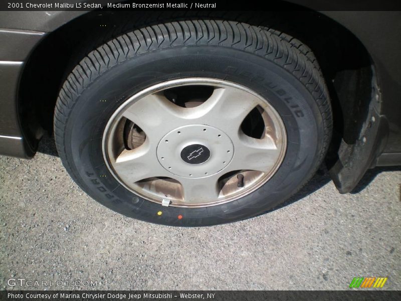 Medium Bronzemist Metallic / Neutral 2001 Chevrolet Malibu LS Sedan