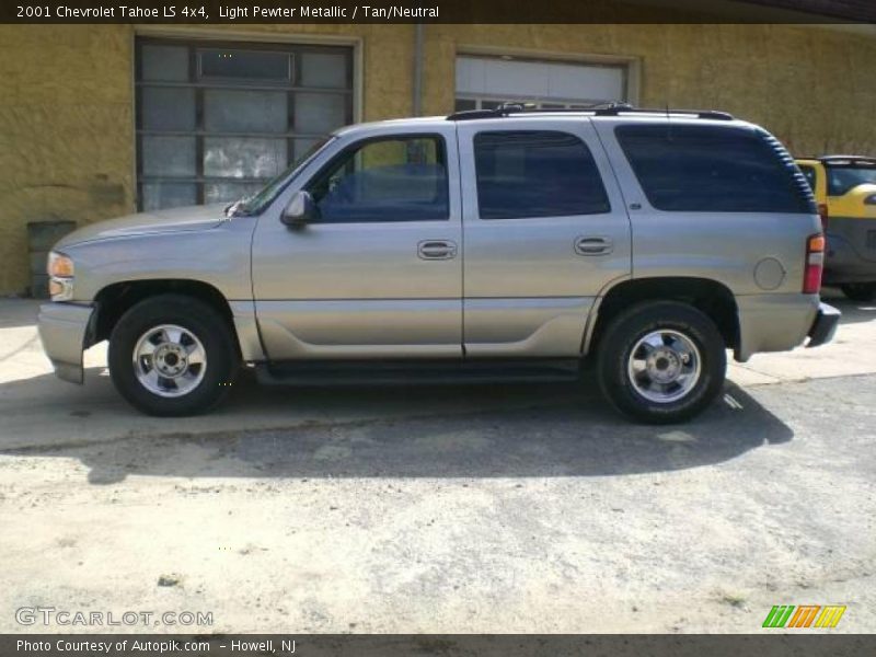 Light Pewter Metallic / Tan/Neutral 2001 Chevrolet Tahoe LS 4x4