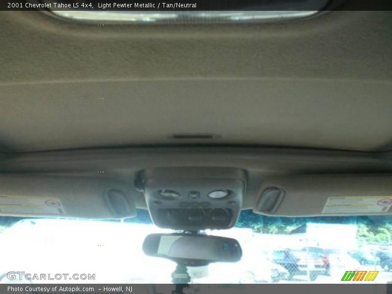 Light Pewter Metallic / Tan/Neutral 2001 Chevrolet Tahoe LS 4x4