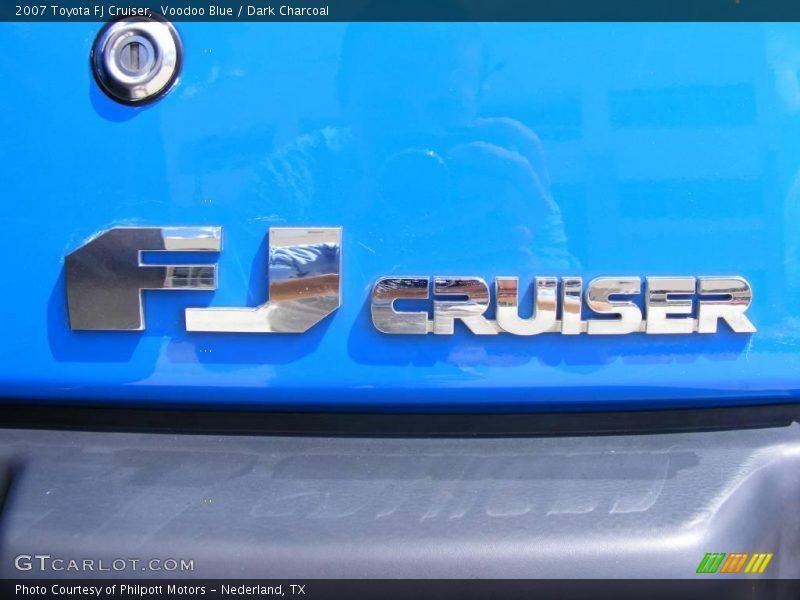 Voodoo Blue / Dark Charcoal 2007 Toyota FJ Cruiser