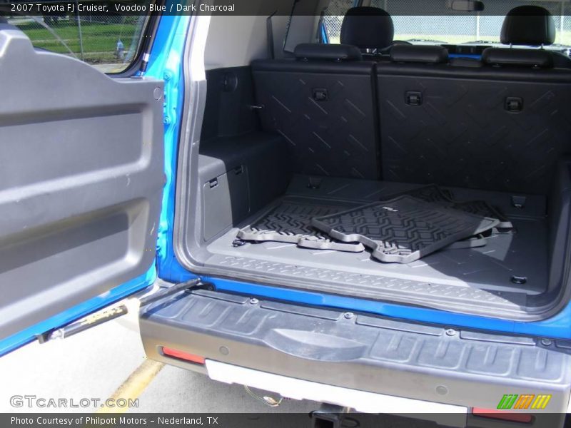 Voodoo Blue / Dark Charcoal 2007 Toyota FJ Cruiser