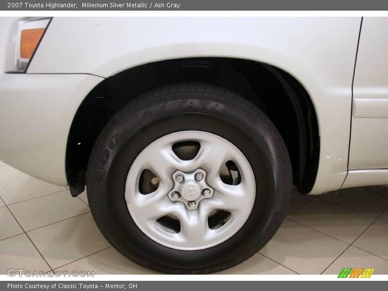 Millenium Silver Metallic / Ash Gray 2007 Toyota Highlander