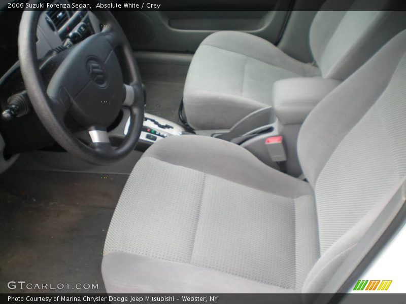 Absolute White / Grey 2006 Suzuki Forenza Sedan