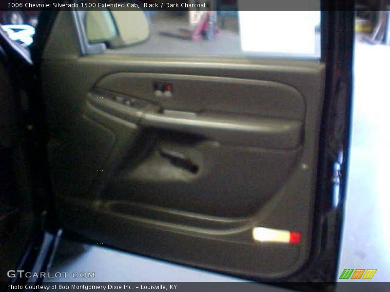 Black / Dark Charcoal 2006 Chevrolet Silverado 1500 Extended Cab