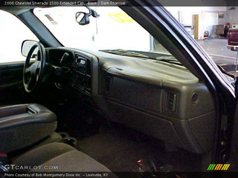 Black / Dark Charcoal 2006 Chevrolet Silverado 1500 Extended Cab