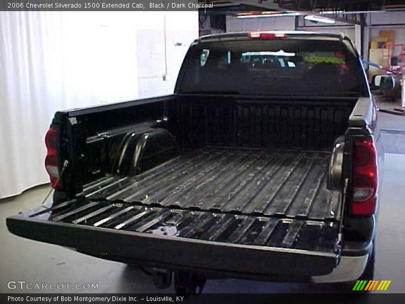 Black / Dark Charcoal 2006 Chevrolet Silverado 1500 Extended Cab