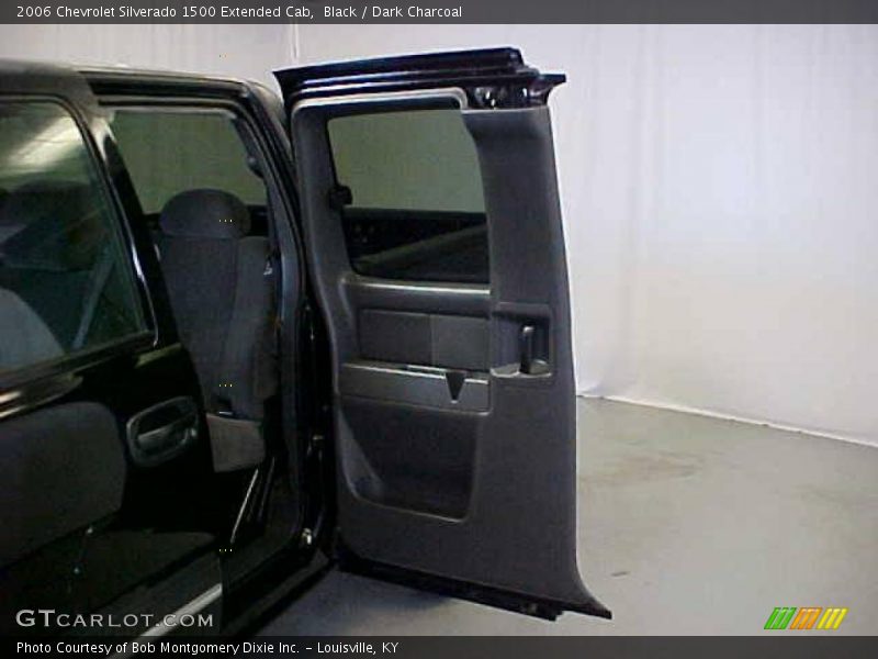Black / Dark Charcoal 2006 Chevrolet Silverado 1500 Extended Cab