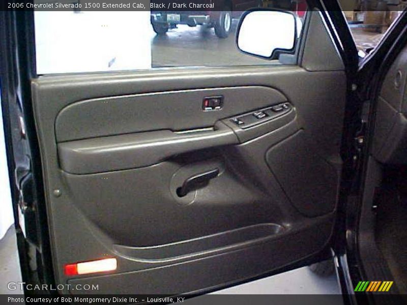 Black / Dark Charcoal 2006 Chevrolet Silverado 1500 Extended Cab