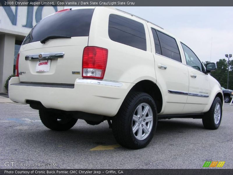 Cool Vanilla / Dark Slate Gray/Light Slate Gray 2008 Chrysler Aspen Limited