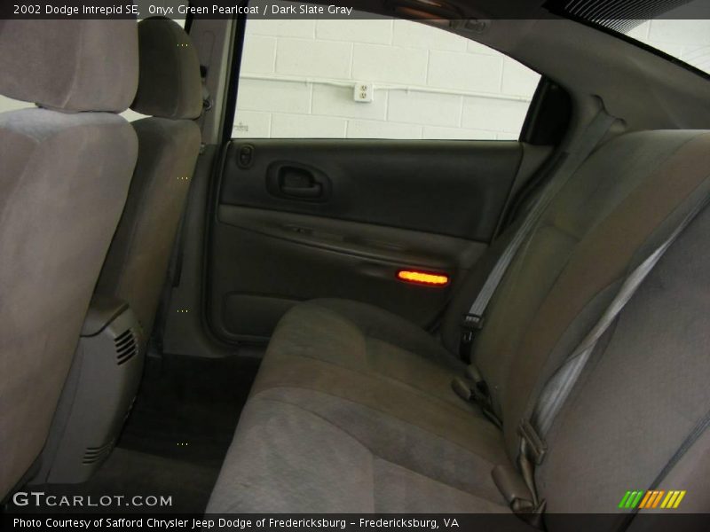 Onyx Green Pearlcoat / Dark Slate Gray 2002 Dodge Intrepid SE