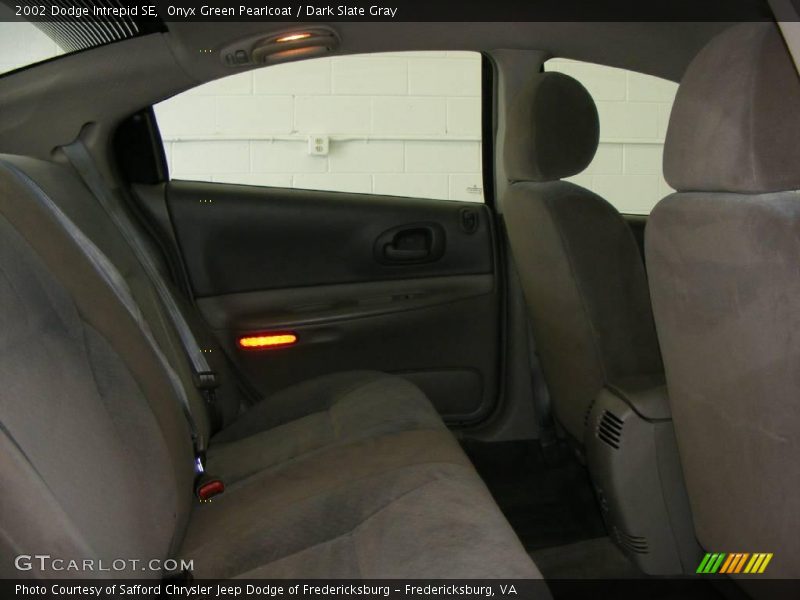 Onyx Green Pearlcoat / Dark Slate Gray 2002 Dodge Intrepid SE