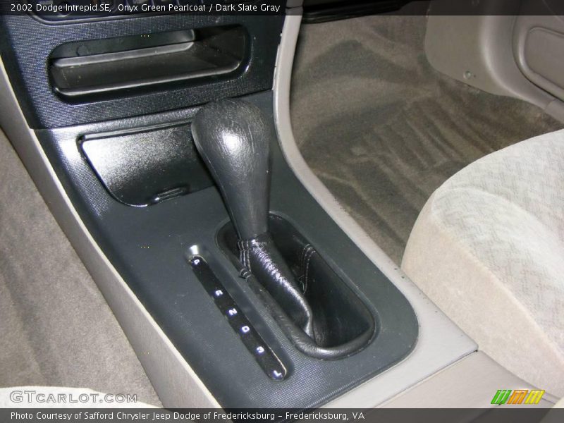 Onyx Green Pearlcoat / Dark Slate Gray 2002 Dodge Intrepid SE